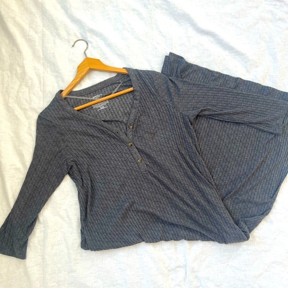 Joyspun gray stripped pajama dress size medium - Picture 1 of 6